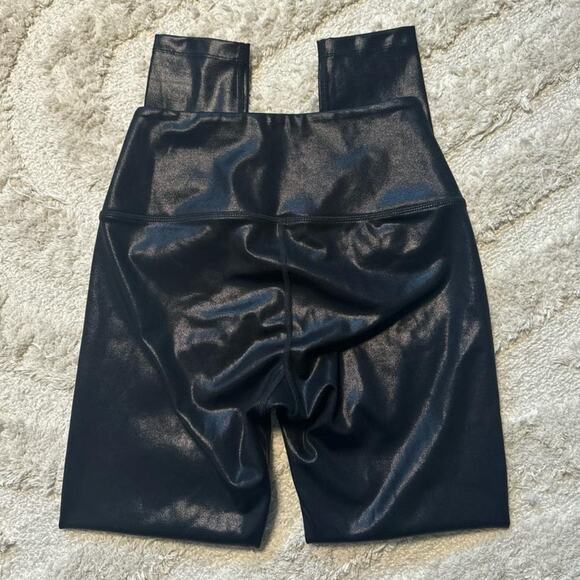 Barry's Bootcamp Legging - Picture 4 of 7